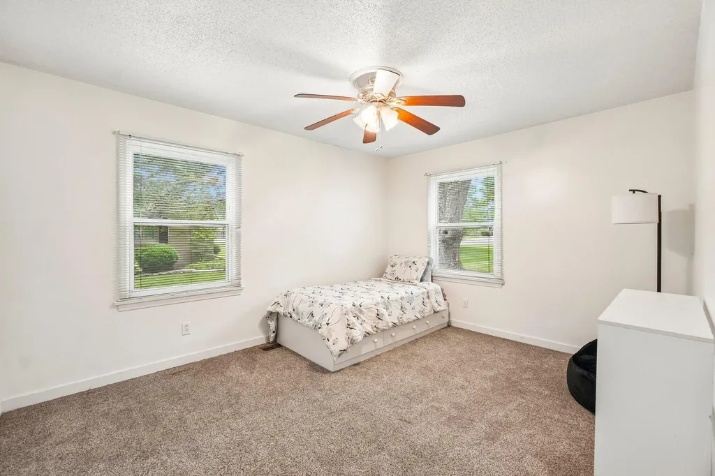 1331 E Oregon Road Adrian City MI 49221