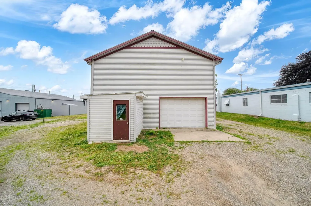 1716 Wildwood Avenue Blackman Charter Township MI 49202