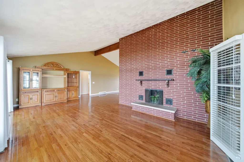 188 Hawthorne Drive Columbia Township MI 49230