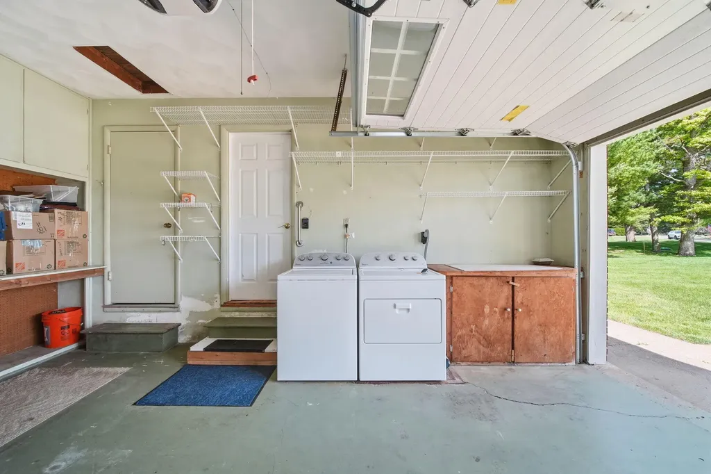188 Hawthorne Drive Columbia Township MI 49230