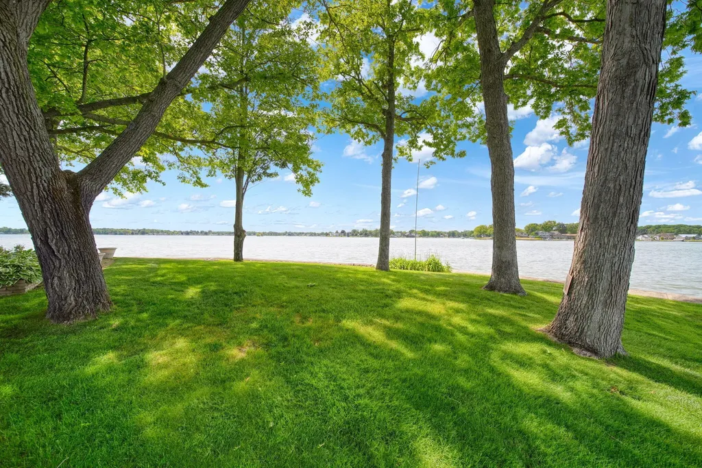 188 Hawthorne Drive Columbia Township MI 49230
