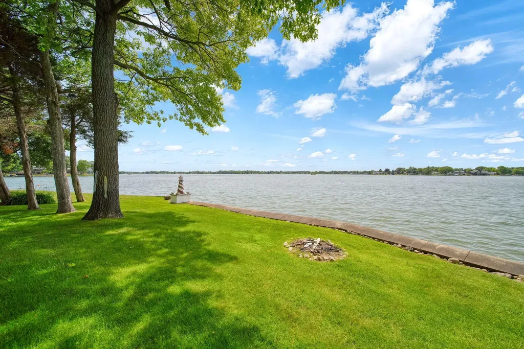 188 Hawthorne Drive Columbia Township MI 49230