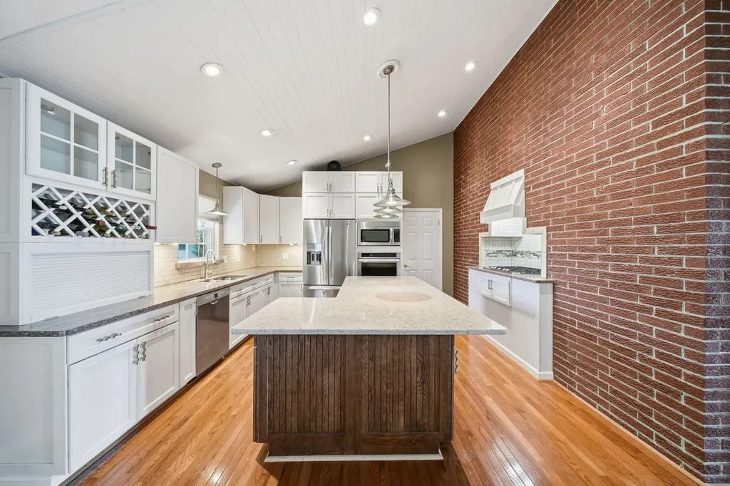 188 Hawthorne Drive Columbia Township MI 49230