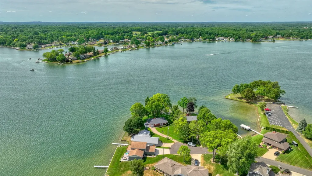188 Hawthorne Drive Columbia Township MI 49230