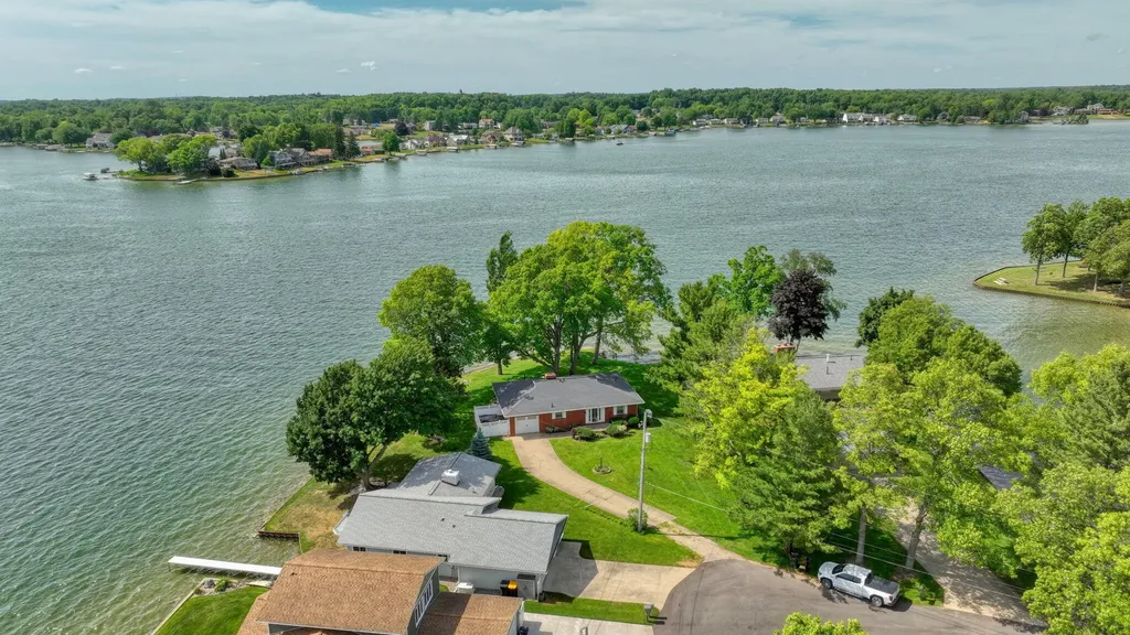188 Hawthorne Drive Columbia Township MI 49230