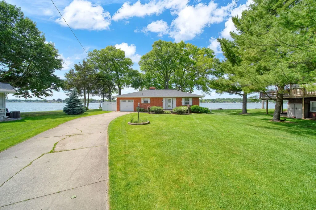 188 Hawthorne Drive Columbia Township MI 49230