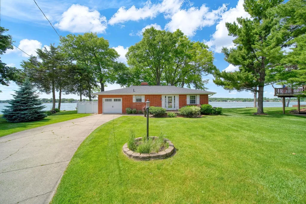 188 Hawthorne Drive Columbia Township MI 49230