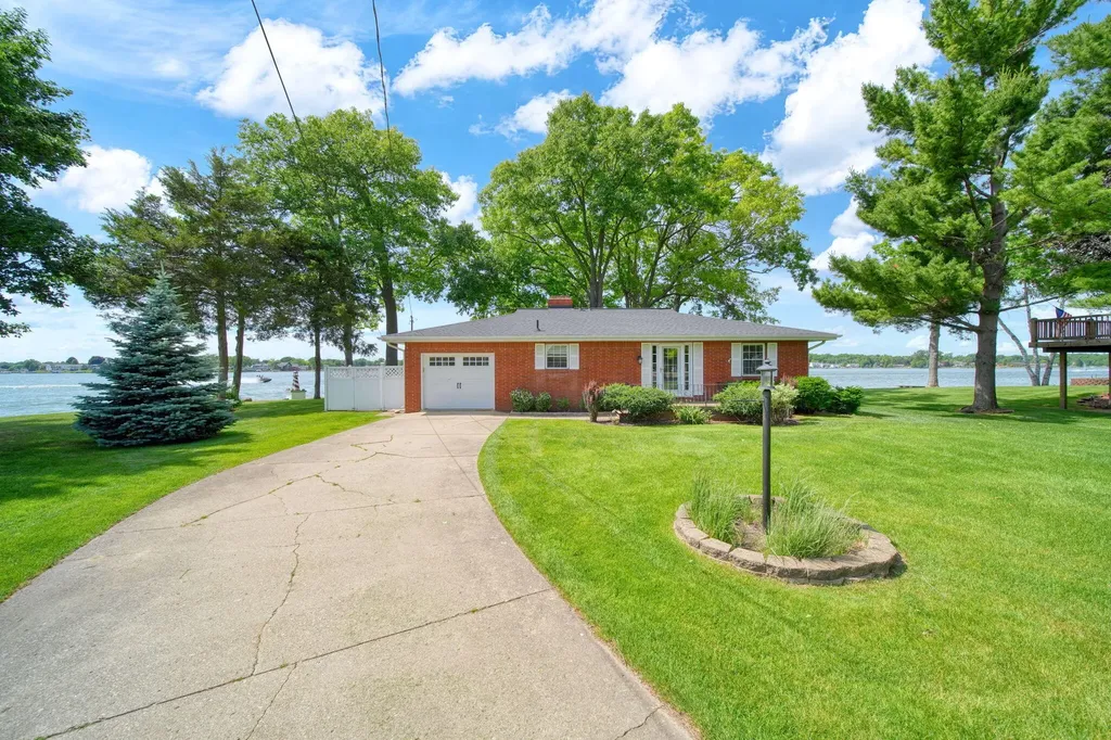 188 Hawthorne Drive Columbia Township MI 49230