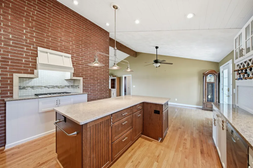 188 Hawthorne Drive Columbia Township MI 49230