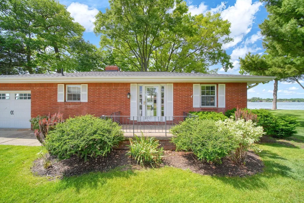 188 Hawthorne Drive Columbia Township MI 49230