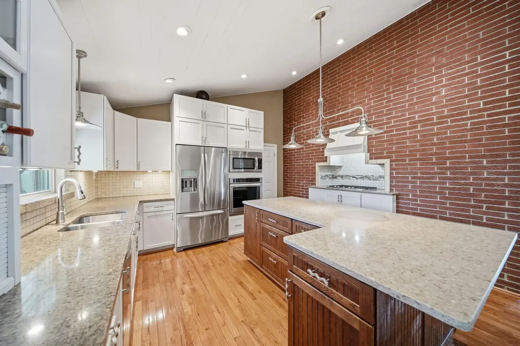 188 Hawthorne Drive Columbia Township MI 49230