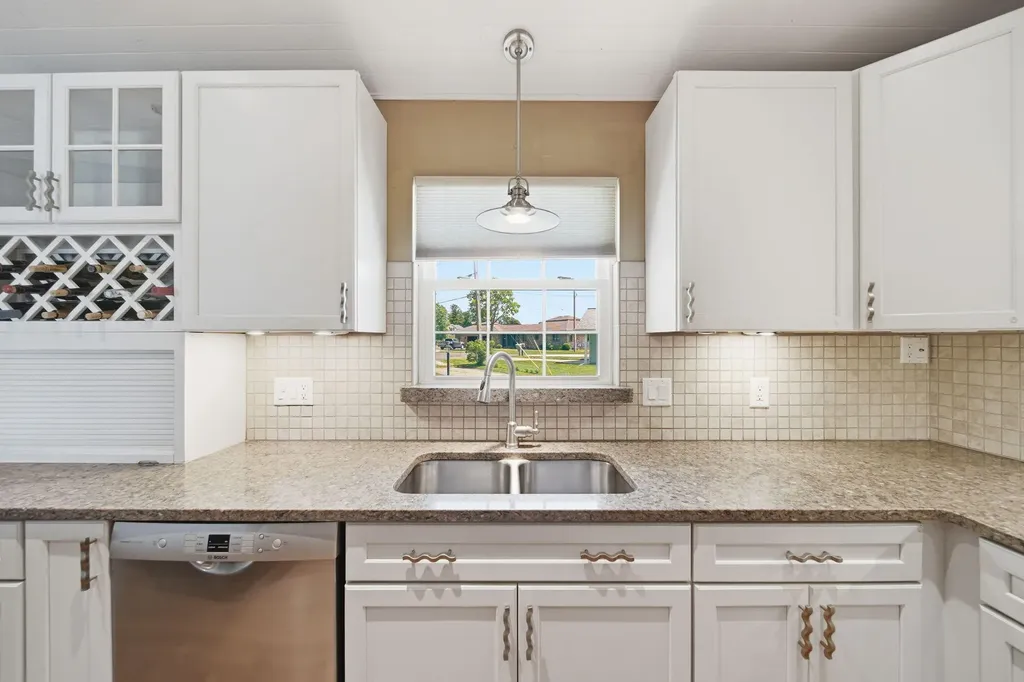 188 Hawthorne Drive Columbia Township MI 49230