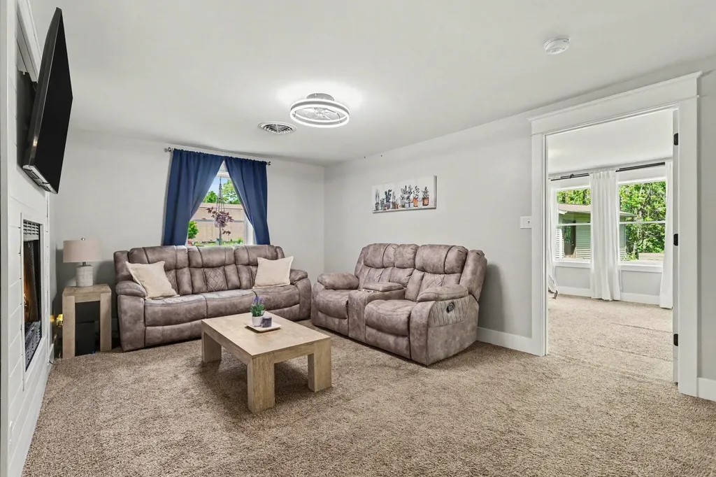 735 Lyon Lake Road Fredonia Township MI 49068