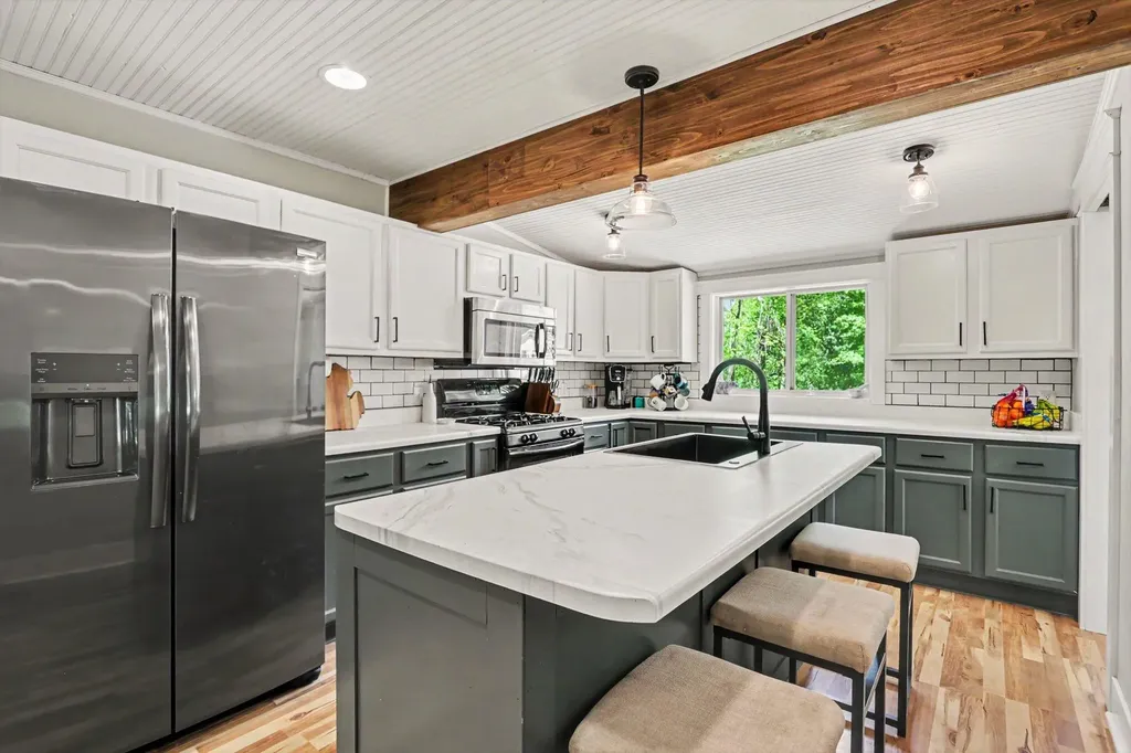735 Lyon Lake Road Fredonia Township MI 49068
