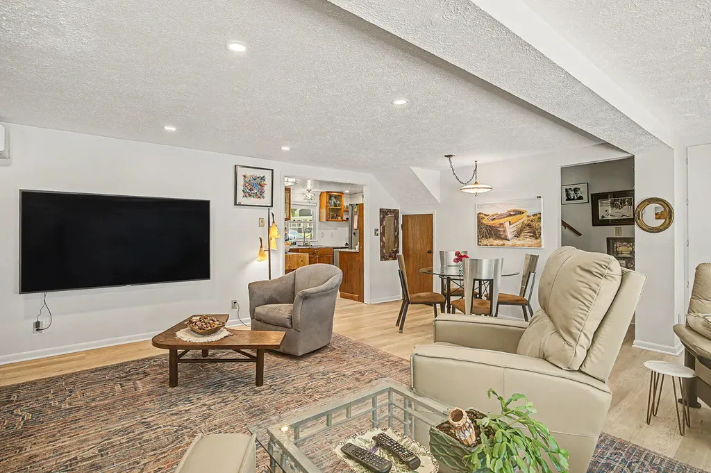 8565 Oakwood Court Napoleon Township MI 49201