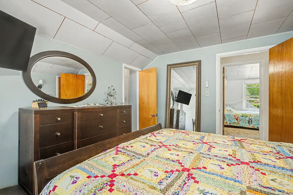 8565 Oakwood Court Napoleon Township MI 49201