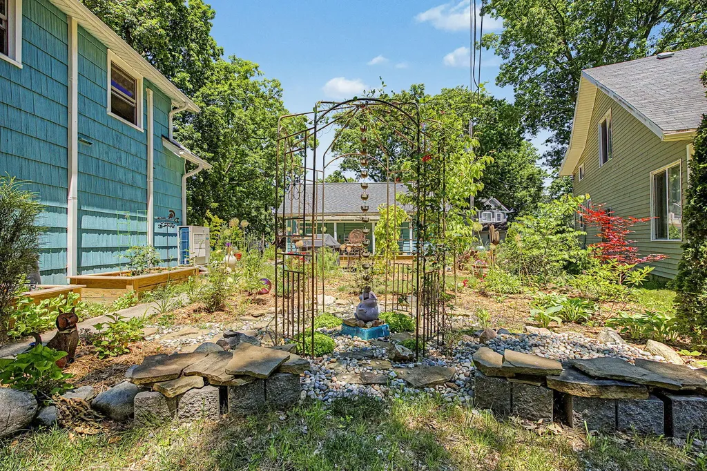 8565 Oakwood Court Napoleon Township MI 49201