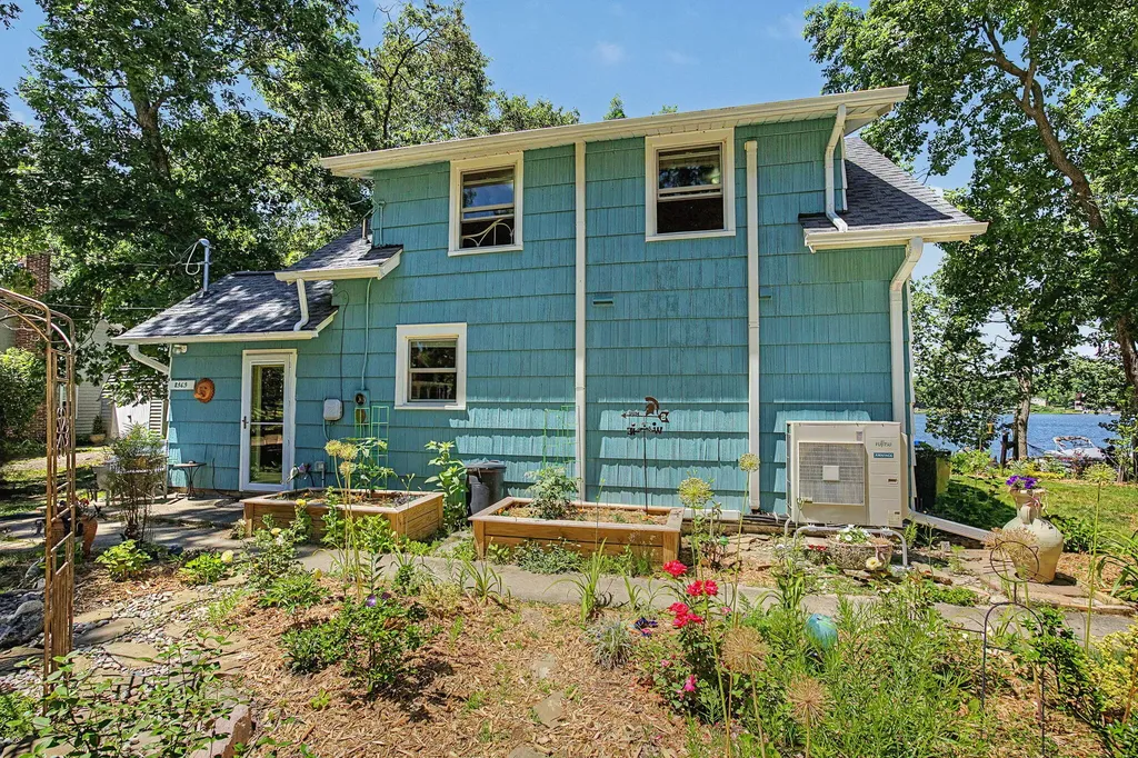 8565 Oakwood Court Napoleon Township MI 49201