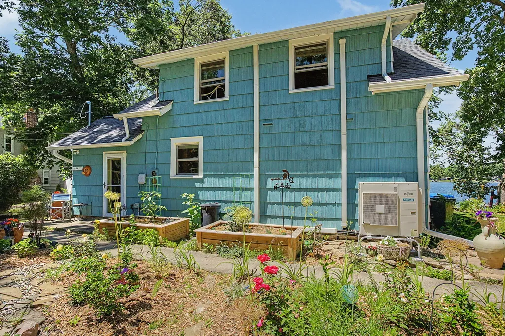 8565 Oakwood Court Napoleon Township MI 49201
