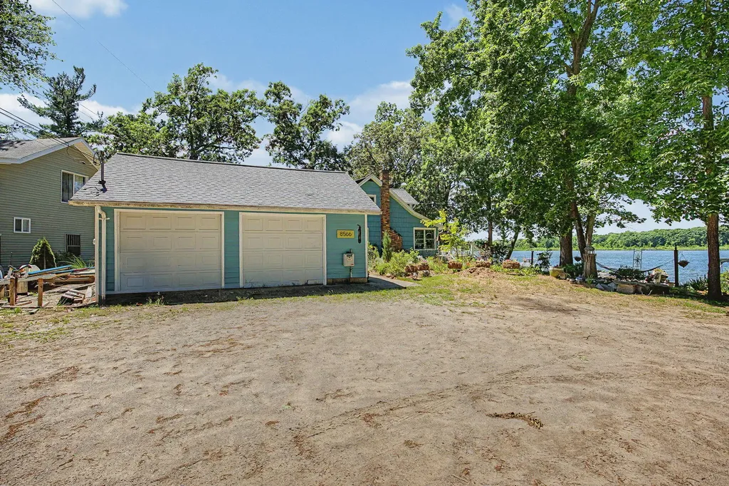8565 Oakwood Court Napoleon Township MI 49201