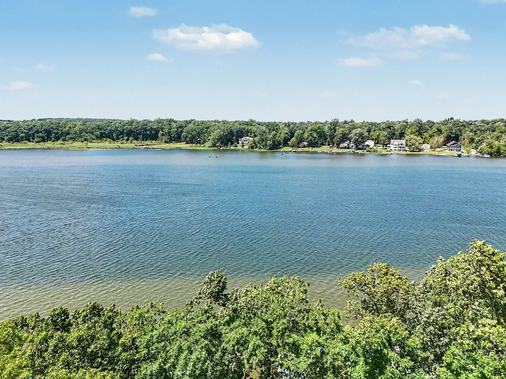 8565 Oakwood Court Napoleon Township MI 49201