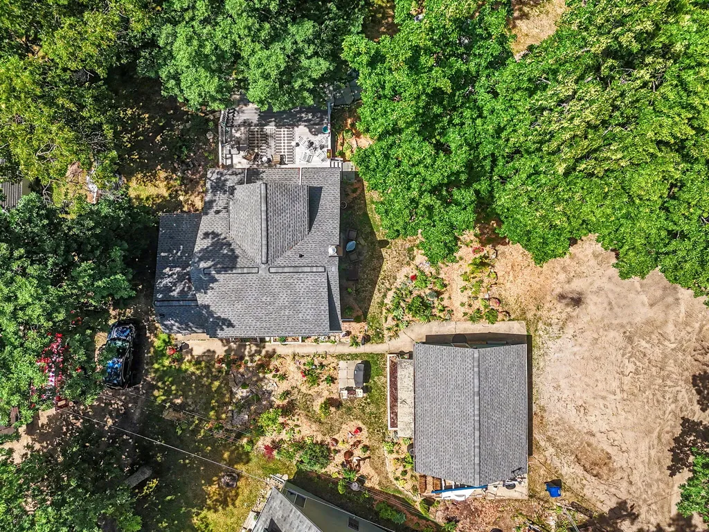 8565 Oakwood Court Napoleon Township MI 49201