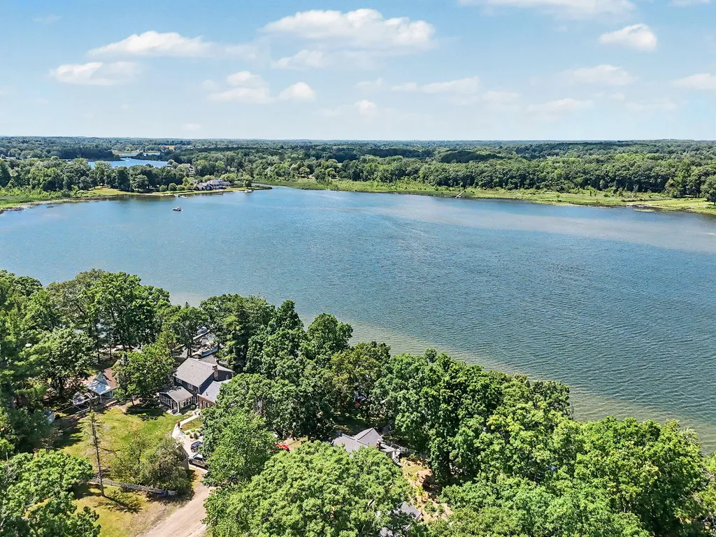 8565 Oakwood Court Napoleon Township MI 49201