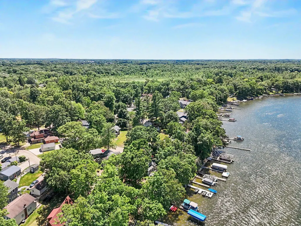 8565 Oakwood Court Napoleon Township MI 49201