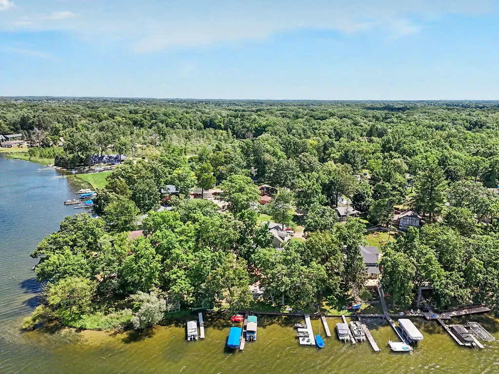 8565 Oakwood Court Napoleon Township MI 49201