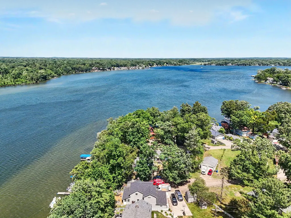 8565 Oakwood Court Napoleon Township MI 49201