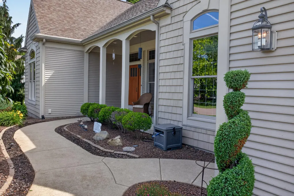4215 Aspen Way Blackman Charter Township MI 49201