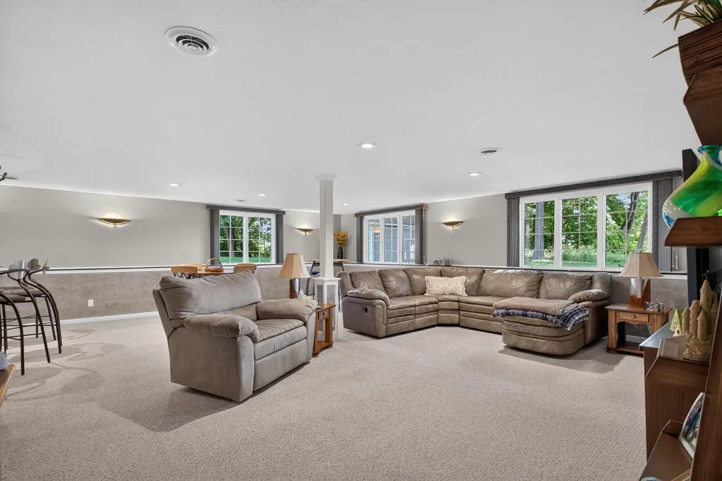 4215 Aspen Way Blackman Charter Township MI 49201