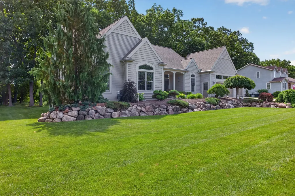 4215 Aspen Way Blackman Charter Township MI 49201