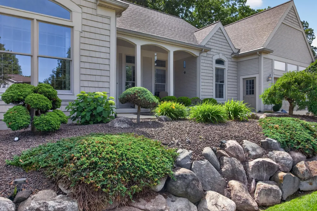 4215 Aspen Way Blackman Charter Township MI 49201
