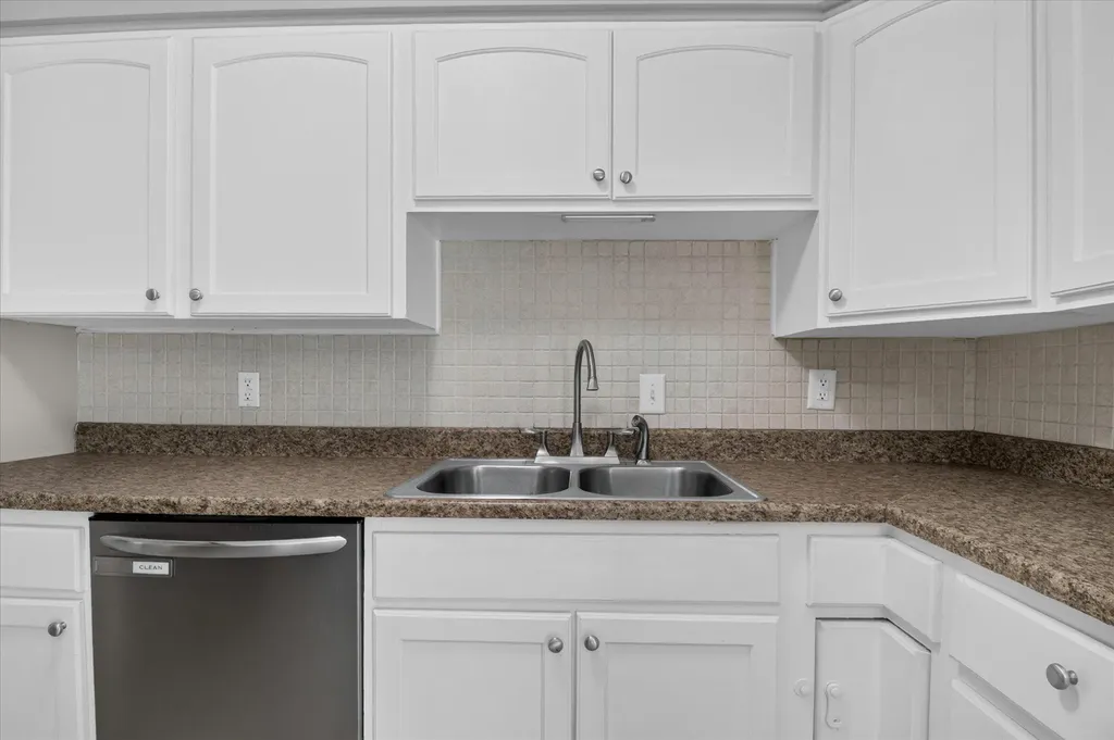5605 Holly Drive Leoni Township MI 49201