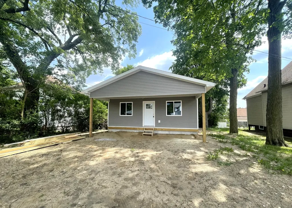 1111 Lansing Avenue Jackson City MI 49202