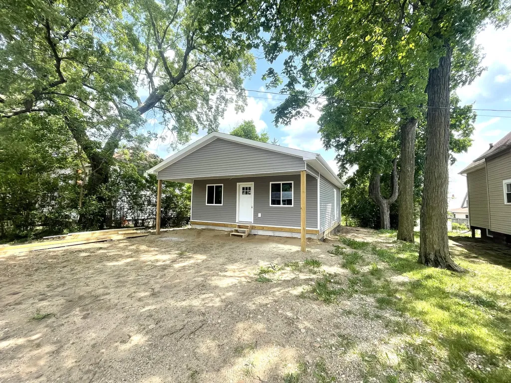 1111 Lansing Avenue Jackson City MI 49202