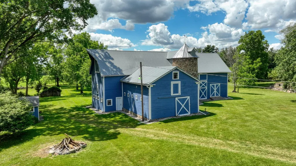 208 Glasgow Road Sandstone Township MI 49201