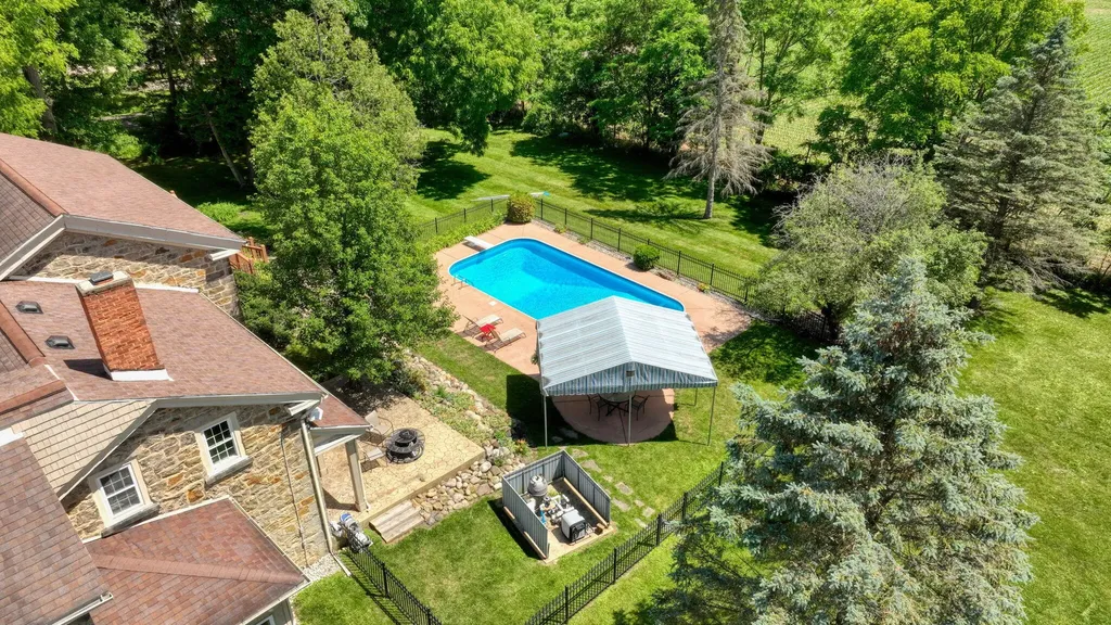 208 Glasgow Road Sandstone Township MI 49201