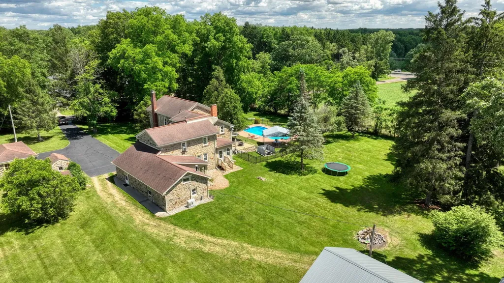 208 Glasgow Road Sandstone Township MI 49201