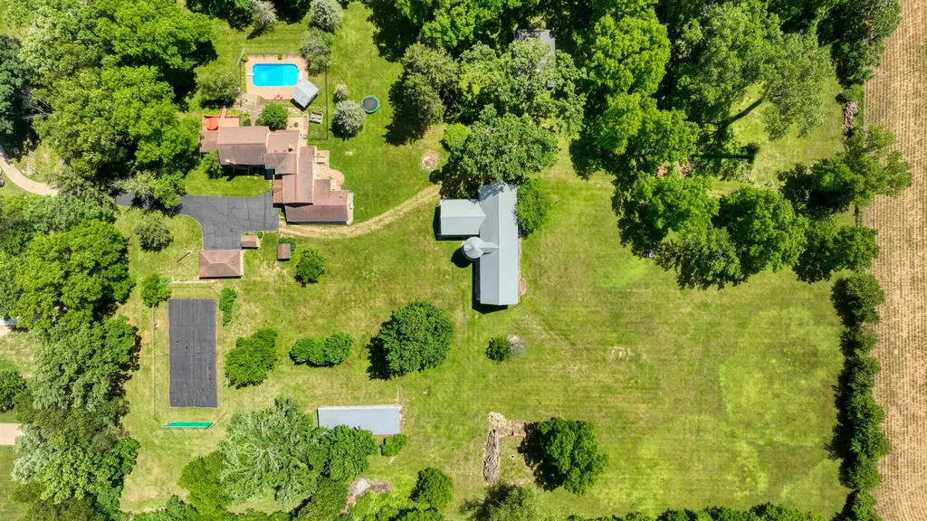 208 Glasgow Road Sandstone Township MI 49201