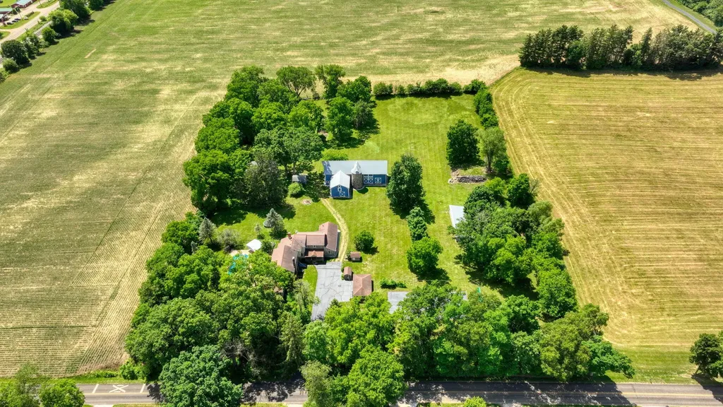 208 Glasgow Road Sandstone Township MI 49201
