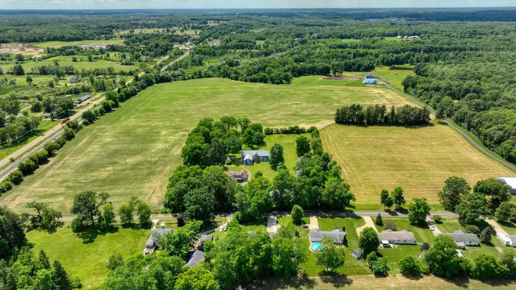208 Glasgow Road Sandstone Township MI 49201