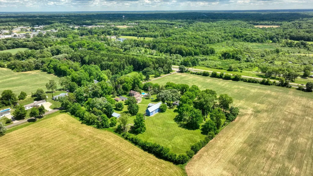 208 Glasgow Road Sandstone Township MI 49201