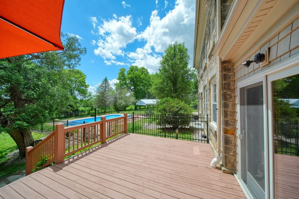 208 Glasgow Road Sandstone Township MI 49201