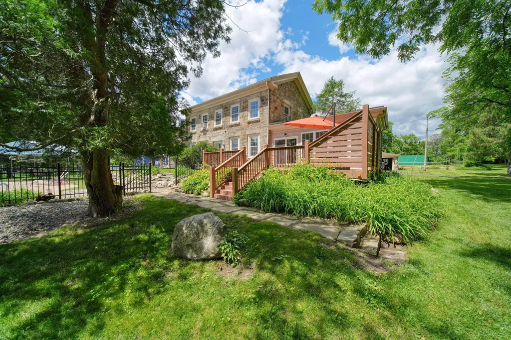 208 Glasgow Road Sandstone Township MI 49201