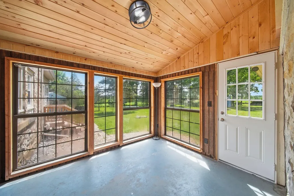 208 Glasgow Road Sandstone Township MI 49201