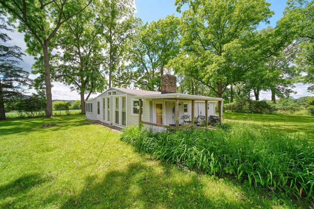 208 Glasgow Road Sandstone Township MI 49201