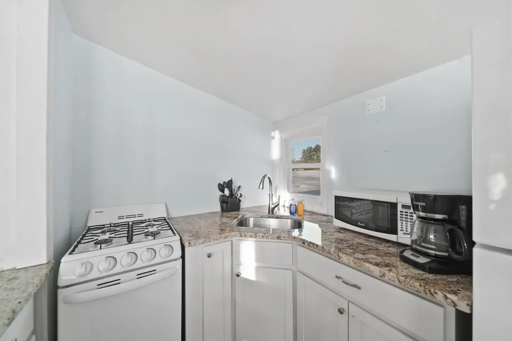 208 Glasgow Road Sandstone Township MI 49201
