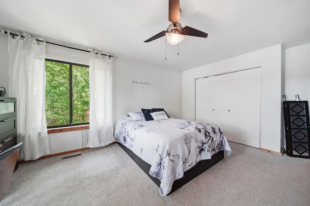 192 Eastshore Drive Unknown City MI 49249